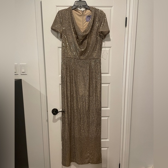 JS Collections long gold sequin gown evening dress size 10 - Picture 2 of 13
